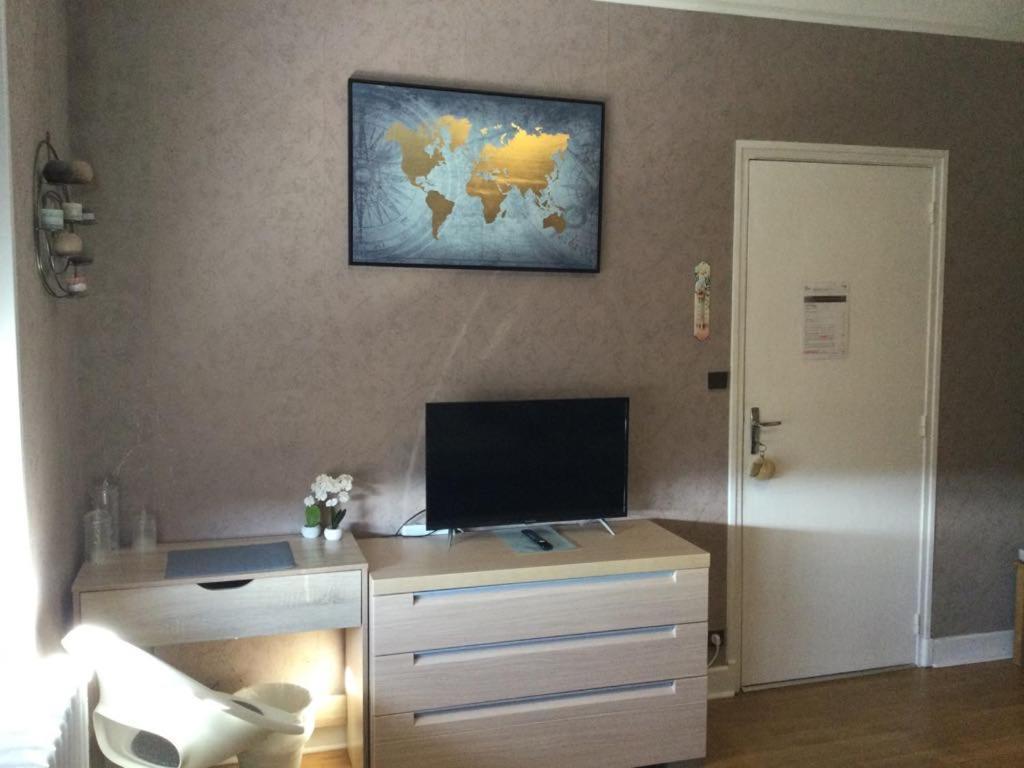Couleur Framboise Homestay *