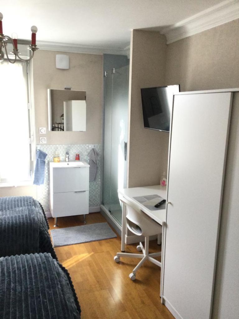 Couleur Framboise Homestay Longwy
